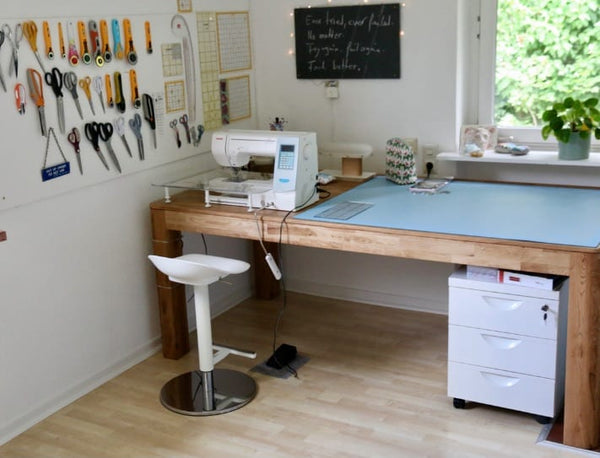 Nähzimmer einrichten mit 15 Hacks: So organisierst du deinen Nähplatz