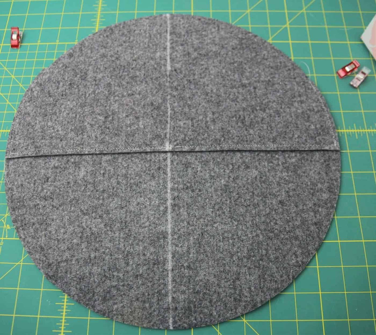 Erste Tasche festnähen