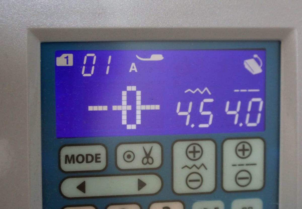 Trick 2: Webband mit langem Geradstich aufnähen