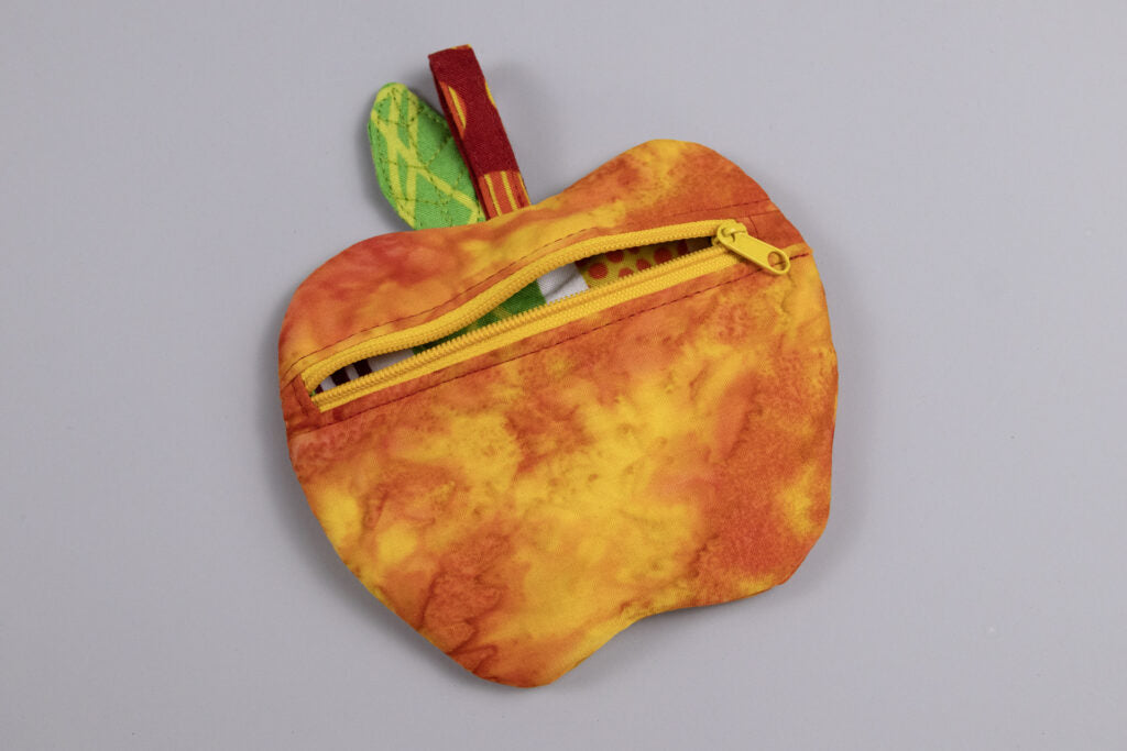 Apfeltasche ausformen