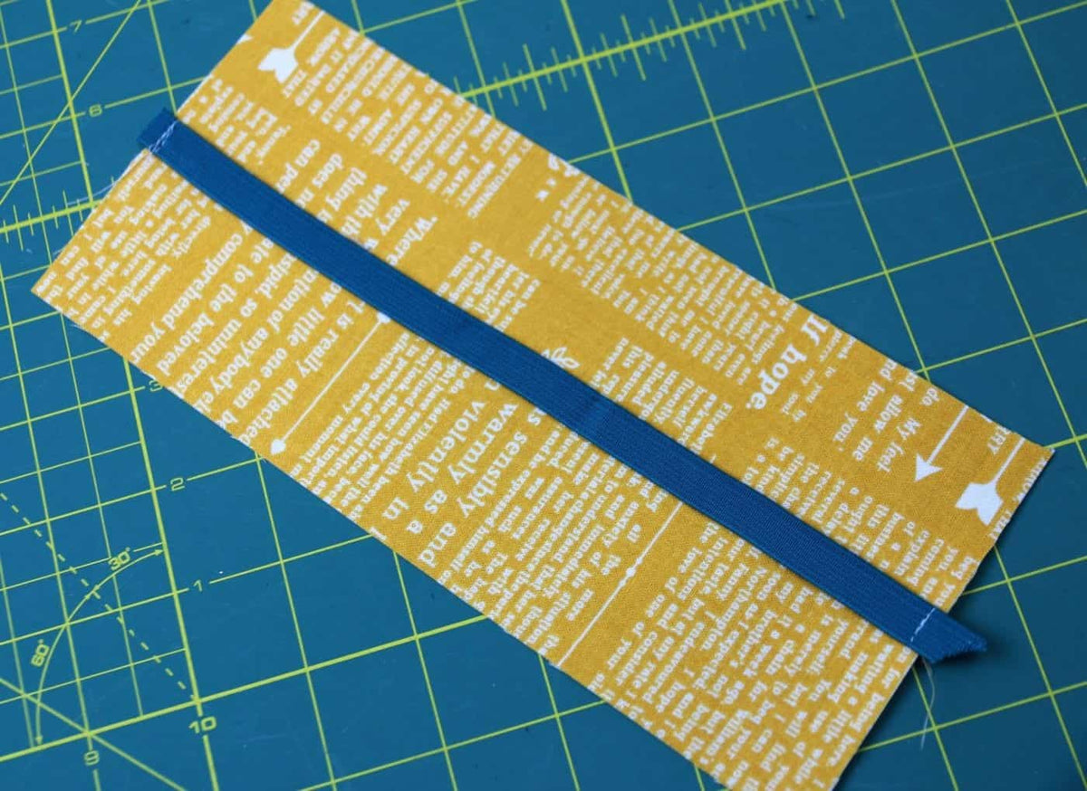 Gummiband annähen