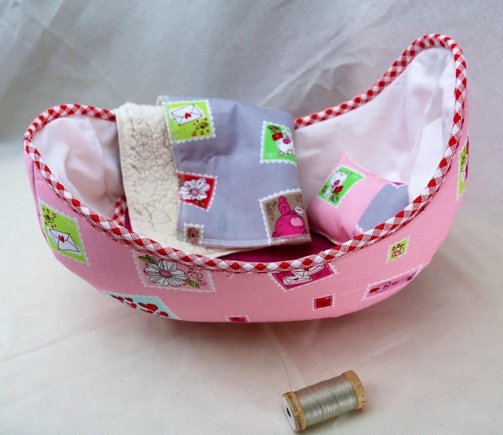 Schnittmuster Puppenbett (4 Größen)