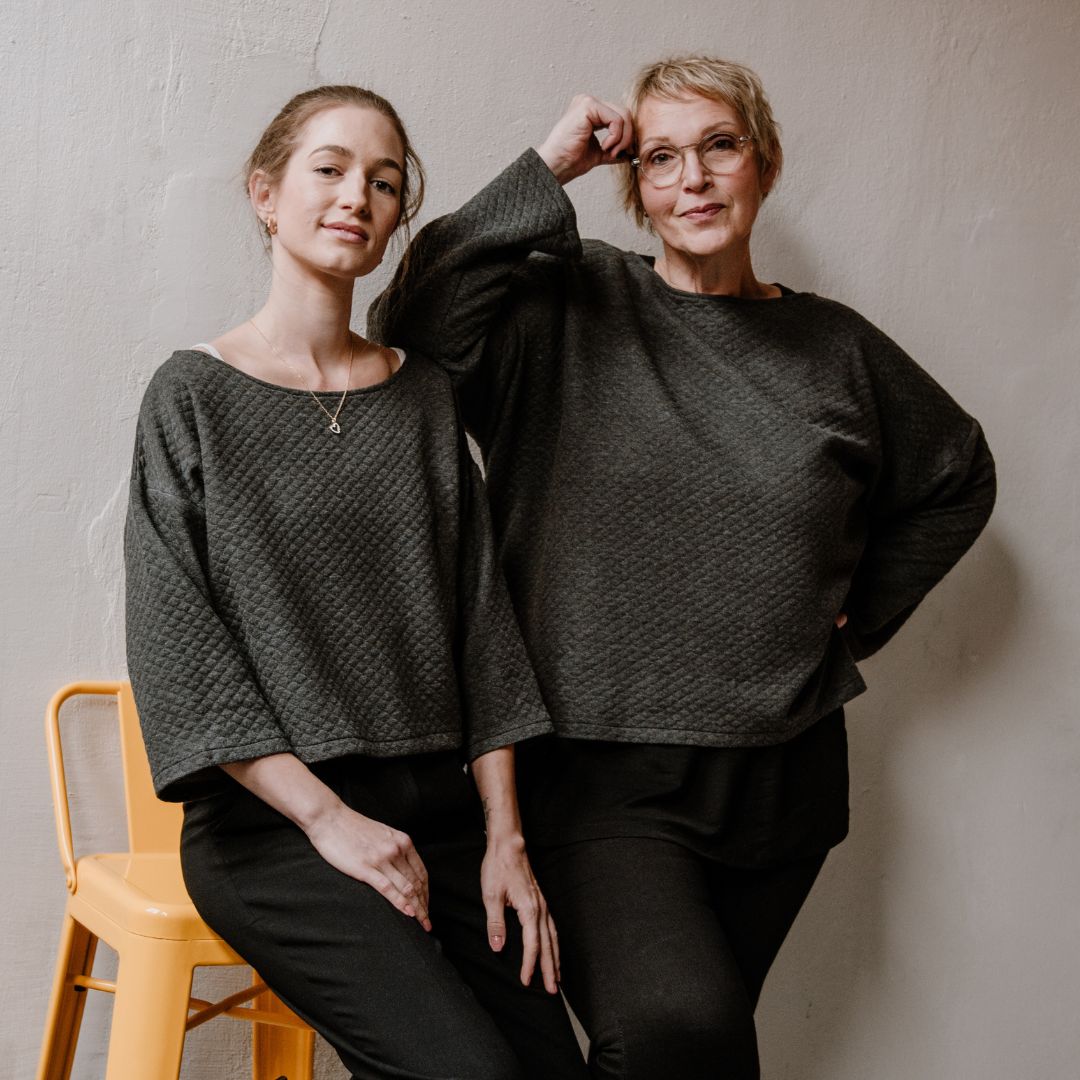 Pulli "TIA"