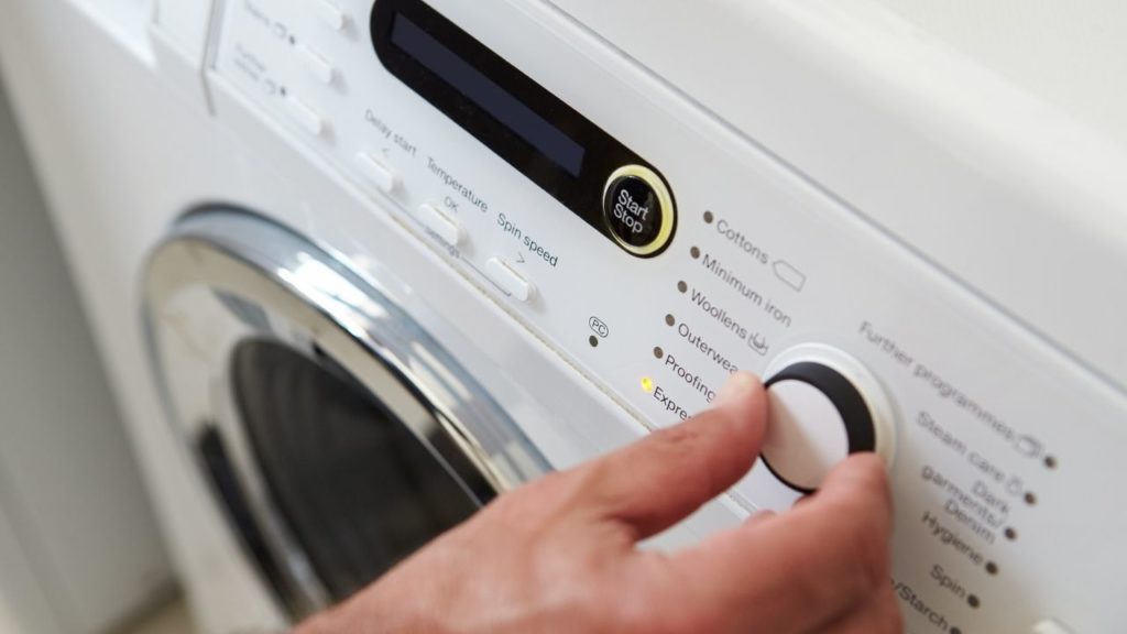 Stoffe vor dem Nähen waschen: Was passiert beim Vorwaschen?