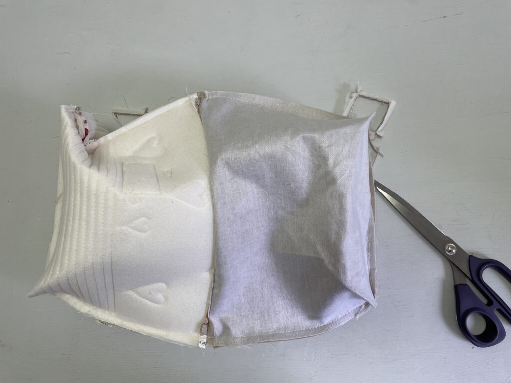 Reißverschluss-Tasche nähen Schnittmuster kostenlos Nähanleitung Tasche mit Reißverschluss